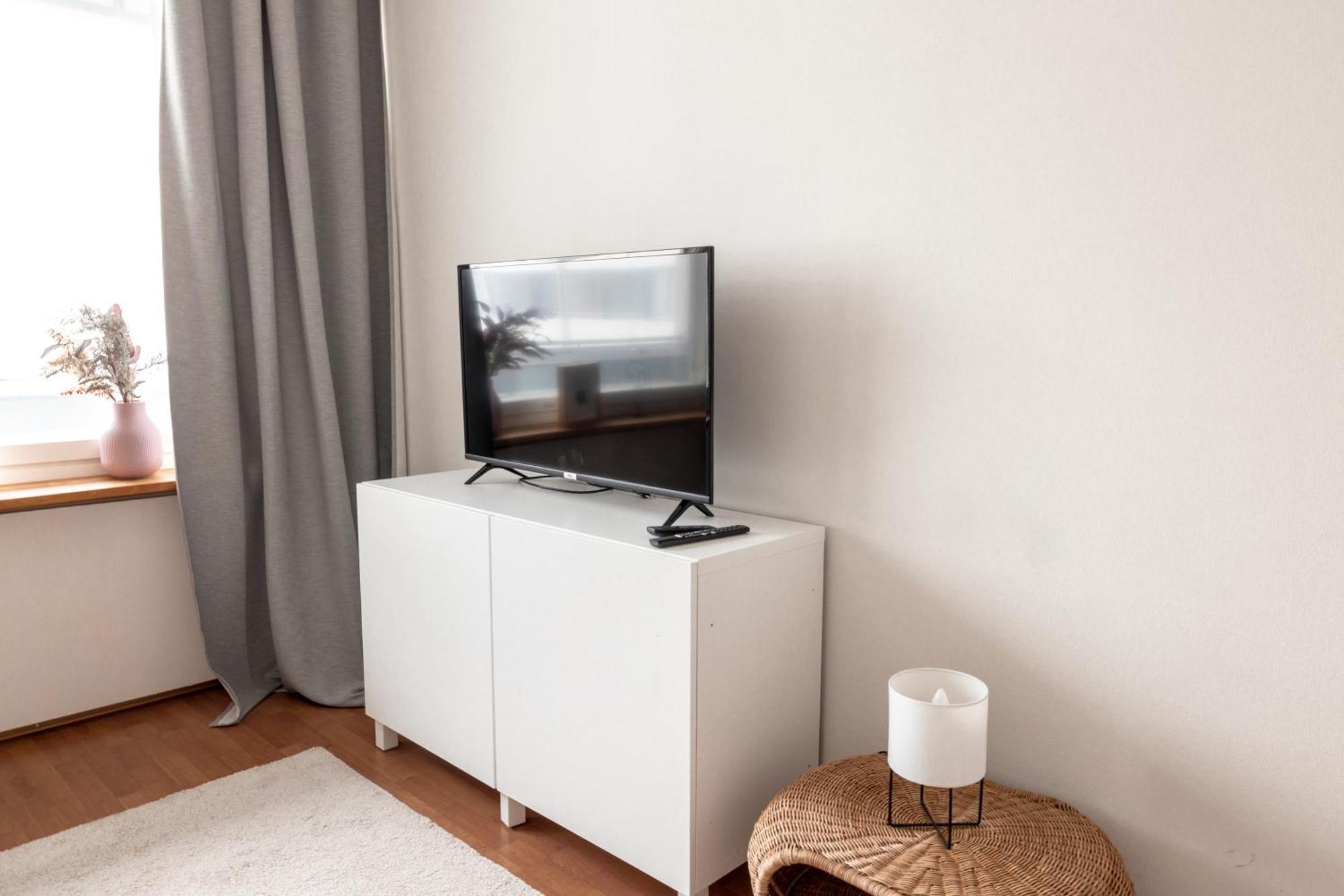 2ndhomes 1br With Balcony Next To Tram Lines In Kallio Helsingfors