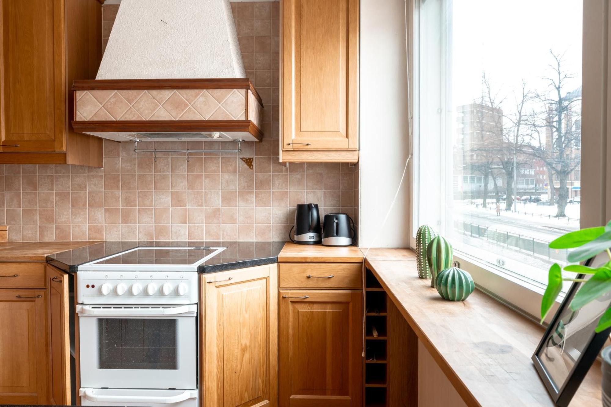 2ndhomes 1br With Balcony Next To Tram Lines In Kallio Lägenhet